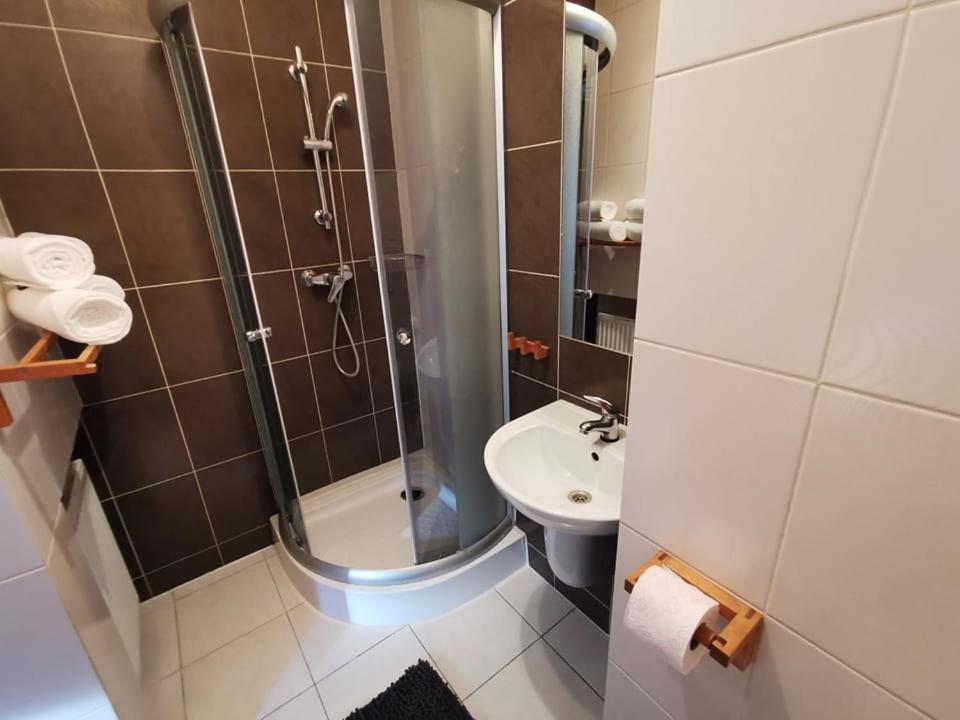Dobry Klimat Uniejow Esterno foto