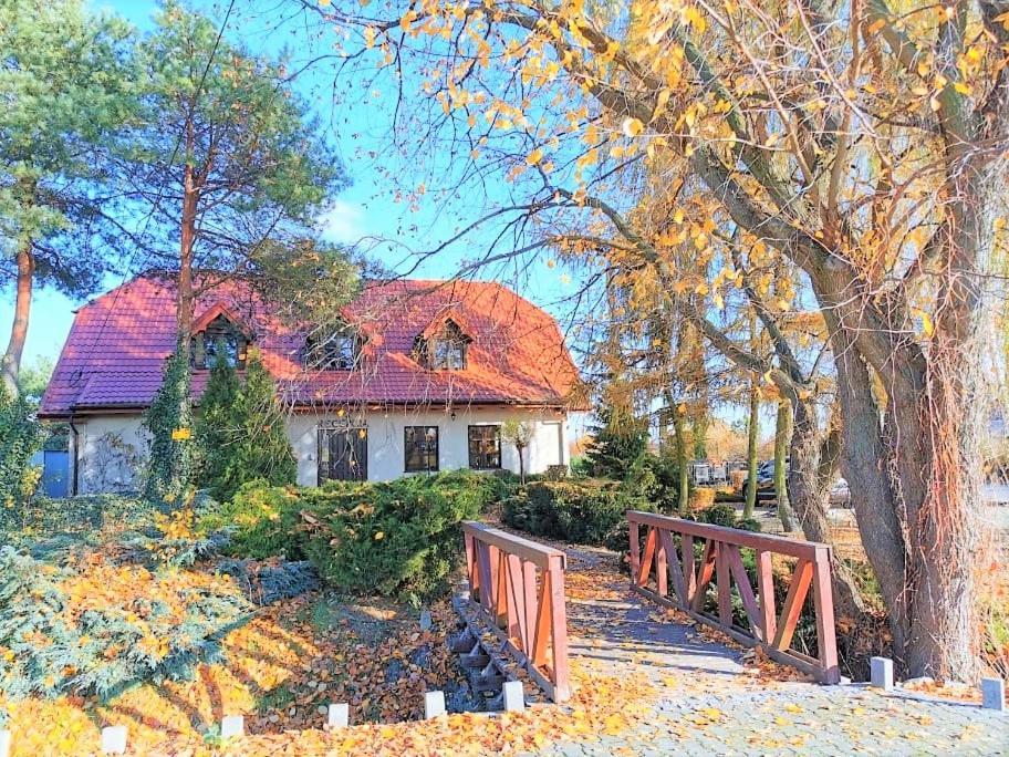Dobry Klimat Uniejow Esterno foto